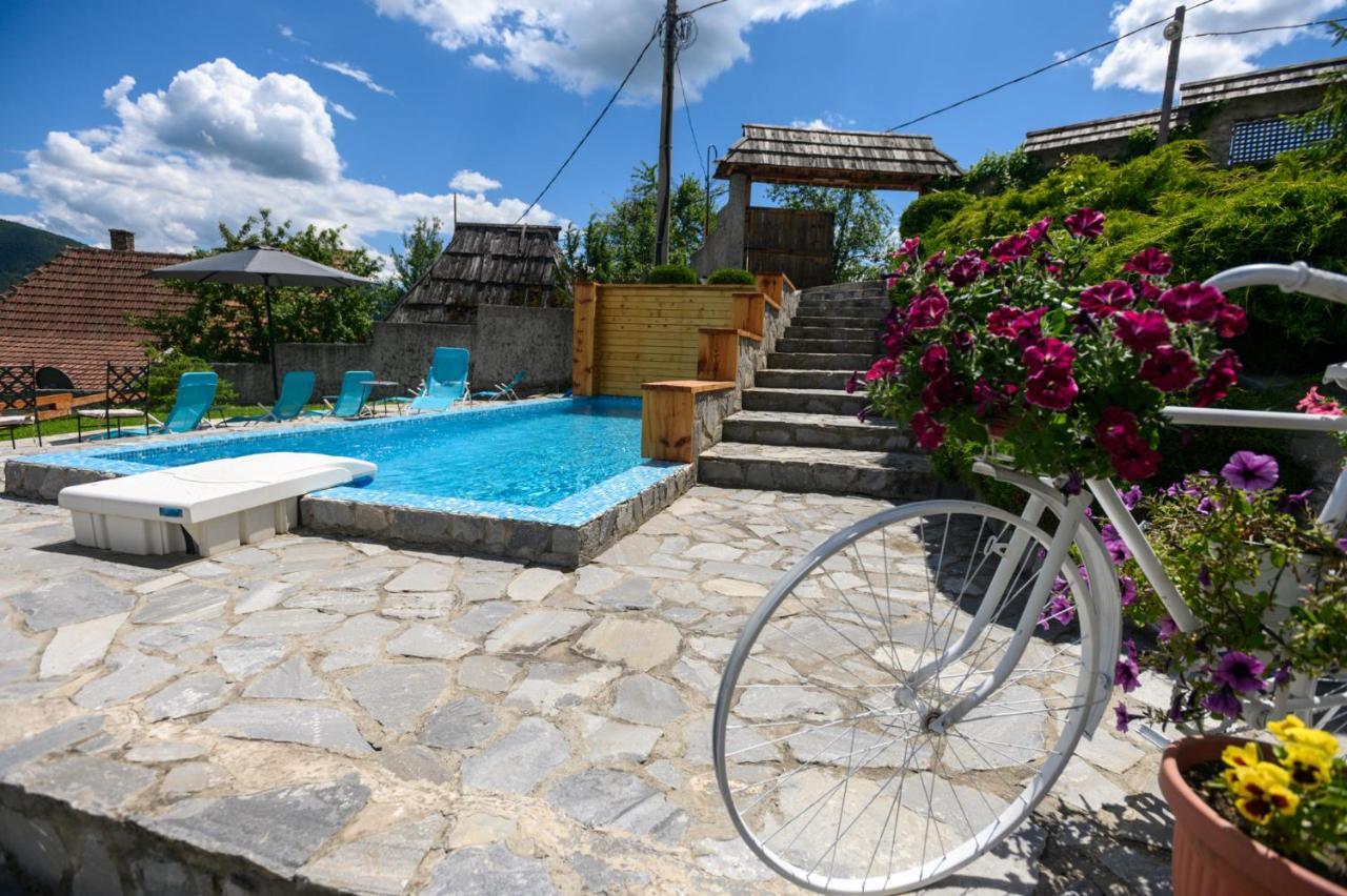 Neva Sobe Sa Pogledom Na Planine Apartment Mokra Gora Ngoại thất bức ảnh